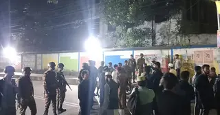 রাজধানীর সরকারি আলিয়া মাদ্রাসায় শিক্ষার্থীদের দুই পক্ষের মধ্যে সংঘর্ষ